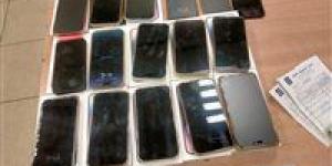 بالبلدي : ضبط راكب مصري حاول تهريب 11 تليفون iPhone