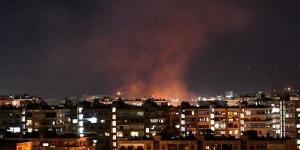 بالبلدي: جماعات تابعة لإيران.. الاحتلال الإسرائيلي يقصف مواقع عسكرية في درعا بسوريا |شاهد belbalady.net