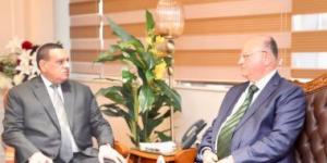 بالبلدي: وزير التنمية المحلية يلتقى محافظ القاهرة لمتابعة تنفيذ توجيهات الرئيس السيسى