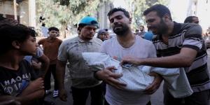 بالبلدي: مجزرة جديدة.. استشهاد 51 فلسطينيًا في قصف إسرائيلي على مخيم المغازي بقطاع غزة