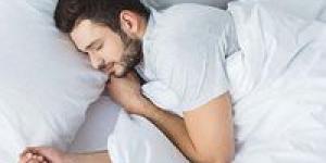 بالبلدي : دراسة: انخفاض النوم العميق يزيد من خطر الإصابة بالزهايمر