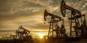 النفط يرتفع عند الإغلاق اليومي ولكنه يسجل خسائر للأسبوع الثالث على التوالي بالبلدي | BeLBaLaDy