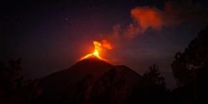 بالبلدي: انفجار بركان في بابوا غينيا الجديدة وارتفاع سحب الرماد إلى 1500 متر