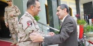 محافظ الغربية يهنئ اللواء هشام حسني لتوليه منصب قائد المنطقة الشمالية العسكرية