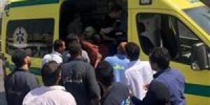 بالبلدي : تهور سائقين.. مصرع شخص وإصابة 2 آخرين في تصادم سيارتين بصحراوي المنيا
