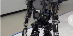 بالبلدي: روبوت تسلا المخيف Optimus فى نزهة حول المصنع.. صور