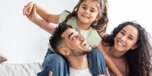 بالبلدي: مش بس كلام.. 5 طرق تجعل طفلك يشعر بحبك