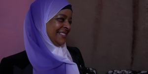 بالبلدي: معجزة الدكتورة حنان.. محت أميتها بعد الـ40 وتغلبت على السرطان وإعاقة ابنها