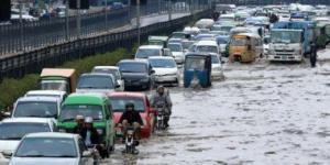 بالبلدي: غرق سيارات وانقطاع الكهرباء.. أمطار باكستان تحصد الأرواح