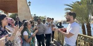 بالبلدي: عزيز مرقة يهدي تذاكر حفلته في القاهرة للجمهور بالشارع belbalady.net
