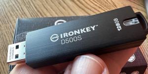 بالبلدي: إستعراض لذاكرة التخزين المشفرة Kingston IronKey D500S
