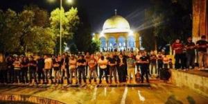 بالبلدي: 45 ألفا يؤدون صلاتى العشاء والتراويح فى المسجد الأقصى رغم قيود الاحتلال