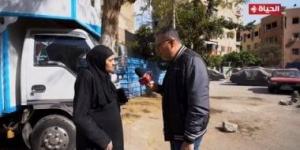 بالبلدي: عمرو الليثى يهدى سيدة عجوز 5 آلاف جنيه من برنامج "واحد من الناس"