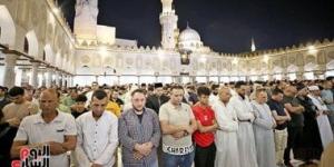 بالبلدي: بعد قليل.. بث مباشر على قناة الحياة لصلاة العشاء والتراويح من مسجد الحسين