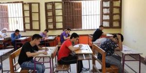التعليم: عدم فصل الكهرباء عن جميع المدارس أثناء عقد الامتحانات