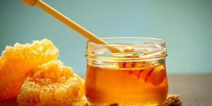 بالبلدي : هل يساعد العسل في علاج السعال.. وما هي فوائده الصحية؟