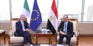 بالبلدي : وزارة الاتصالات : اتفاق بين مصر وإيطاليا على إقامة مركز للذكاء الاصطناعى فى مصر لخدمة القارة الأفريقية