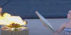 بالبلدي: تسليم شعلة دورة الألعاب الأولمبية رسميا إلى فرنسا |شاهد belbalady.net
