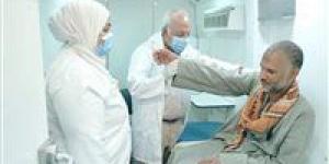 بالبلدي : توقيع الكشف الطبي على 2731 حالة خلال قافلتين طبيتين بمركزين في المنيا