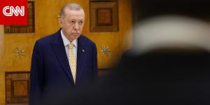 BELBALADY: ضجة كاريكاتور "أردوغان على السرير" نشره وزير خارجية إسرائيل وأنقرة ترد