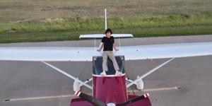 بالبلدي: شاب يبلغ من العمر 18 عامًا يحاول أن يصبح أصغر شخص يطير حول العالم بمفرده