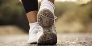 بالبلدي : تحسين الهضم الحد من التوتر.. 7 فوائد لـ المشي بعد العشاء