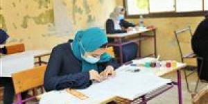 بالبلدي : التعليم: 815 ألف طالب يؤدون امتحانات الدبلومات الفنية غدًا