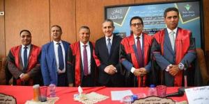 محافظ الغربية يهنئ الأحمر وسماحه لحصولهم على درجة الدكتوراة من كلية الحقوق جامعة طنطا