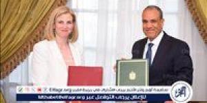 بالبلدي: مصر
      والنمسا
      تتفقان
      على
      مقاربة
      شاملة
      للهجرة
      وتعميق
      التعاون
      الثنائي