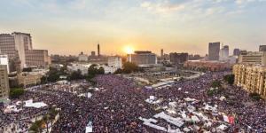 بالبلدي: محللون
      سياسيون:
      ثورة
      30
      يونيو
      كانت
      بوابة
      مصر
      لمرحلة
      جديدة
      من
      البناء
      والتنمية