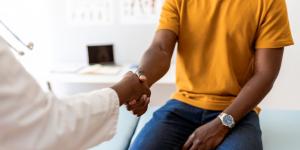بالبلدي: أعراض دوالي الخصية عند الرجال..هل يمكن علاجها؟
