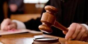 بالبلدي: محكمة
      الغابون
      تحكم
      بالسجن
      20
      عاما
      غيابيا
      على
      زوجة
      وابن
      الرئيس
      السابق
      علي
      بونغو
      بتهم
      الفساد