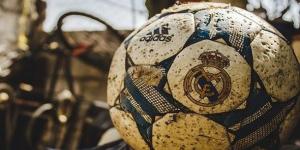 بالبلدي: شجار
      بالأيدي
      بين
      ثنائي
      جديد
      في
      ريال
      مدريد
      قبل
      الكلاسيكو
      أمام
      برشلونة
