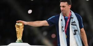 بالبلدي : سكالوني
      يشيد
      بنجوم
      الأرجنتين
      ويكشف
      خطة
      تعويض
      غياب
      باليردي
      قبل
      كأس
      العالم
