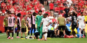 belbalady لقطة مونديالية.. لاعب قطري يشعر بالصدمة والندم بعدما تسبب بإصابة خطيرة لنجم كندا