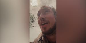 بالبلدي: نجا بأعجوبة.. إعصار عنيف يدمر منزلا بأمريكا وصاحبه يوثّق ما يحدث من الداخل