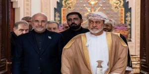 بالبلدي: سلطنة عُمان وإيران تؤكدان الحفاظ على عبور مضيق هرمز "بلا رسوم"