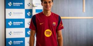 بالبلدي : كم
      ربح
      برشلونة
      من
      مشاركة
      حمزة
      عبد
      الكريم
      في
      كأس
      العالم؟