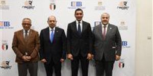 بالبلدي: وزير
      الشباب
      والرياضة
      ورئيس
      اللجنة
      الأولمبية
      يشهدان
      توقيع
      عقد
      رعاية
      بين
      البنك
      التجاري
      الدولي
      وروابط
      الرياضية
      لدعم
      5
      من
      أبطال
      مصر
      الرياضيين