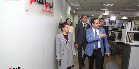 بالبلدي: زيارة أعضاء المبادرة الرئاسية لتطوير الصناعة المصرية "ابدأ" لليوم السابع.. صور