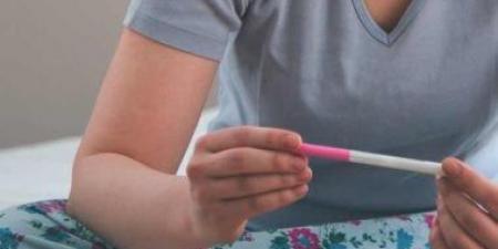 بالبلدي: الحمل الكيميائى.. أسباب نزول الدورة الشهرية بعد اختبار الحمل الإيجابى