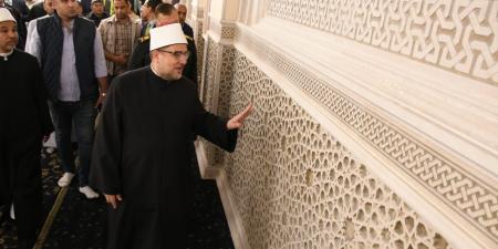 بالبلدي: روعة العمارة والتطوير.. وزير الأوقاف يتفقد مسجد السيدة زينب بعد إعادة تطويره.. صور