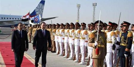 بالبلدي : رئيس الوزراء يستقبل نظيره البيلاروسي بمطار القاهرة