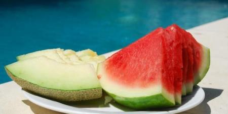بالبلدي : البطيخ أم الشمام.. أيهما أفضل لترطيب الجسم في الصيف؟