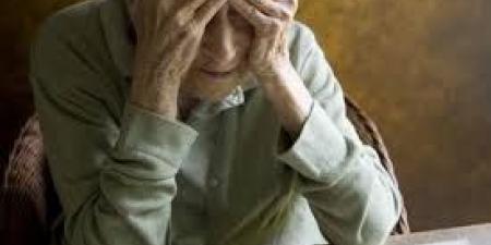 بالبلدي : كيفية رعاية شخص مصاب بالزهايمر.. 10 نصائح لمقدمي الرعاية