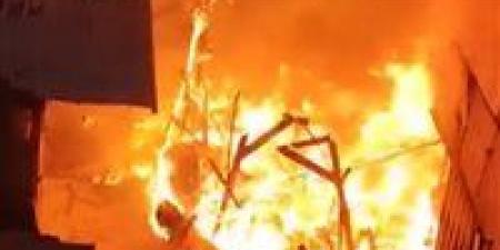 بالبلدي : السيطرة على حريق داخل عشش بسوق السد العالي في البساتين |صور