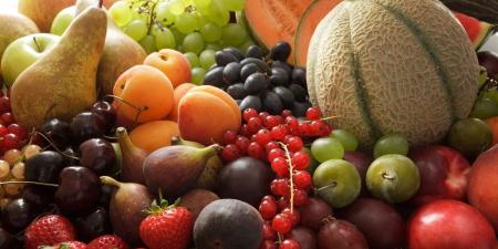 بالبلدي : هل الفاكهة تسبب مخاطر لكبار السن.. وما الكمية المناسبة منها يوميا؟