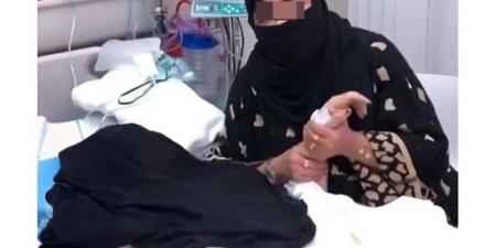 بالبلدي: مشهورة سعودية تصور فيديو مع والدتها المتوفية وتثير الغضب بالبلدي | BeLBaLaDy