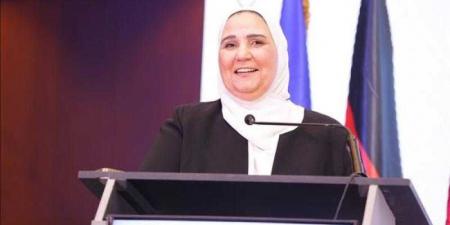 وزيرة التضامن توجه «التدخل السريع» بنقل مسنة مريضة لإحدى دور الرعاية بالقاهرة
