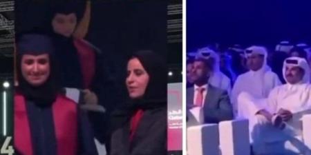 بالبلدي: شاهد.. أمير قطر يحضر حفل تخرج ابنته ويجلس وسط أولياء الأمور بالبلدي | BeLBaLaDy